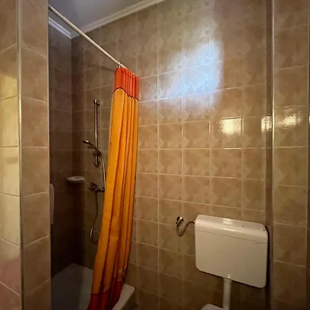 Gyogygoedoer Vendeghaz Penzion Szekszárd