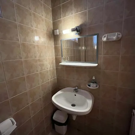 Gyogygoedoer Vendeghaz 3* Szekszárd