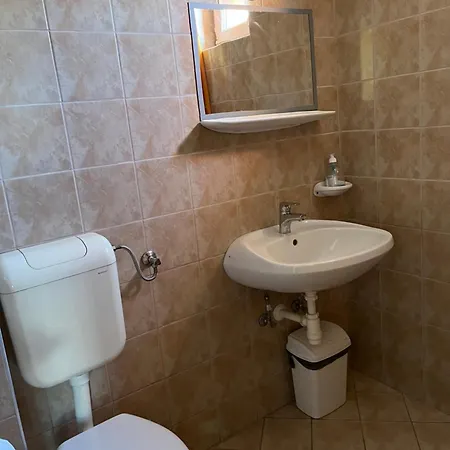 Gyogygoedoer Vendeghaz Penzion Szekszárd