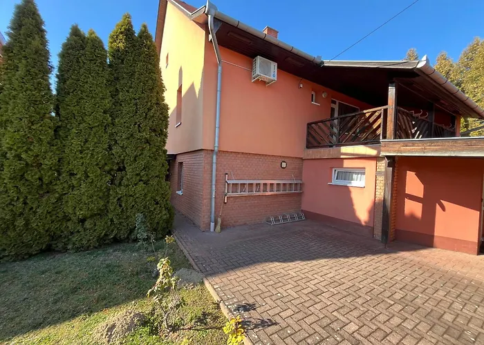 בית הארחה Gyogygoedoer Vendeghaz 3*