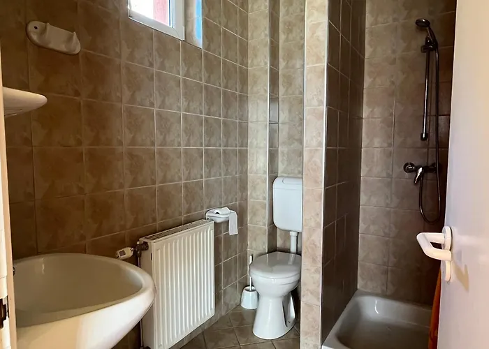 Gyogygoedoer Vendeghaz 3*